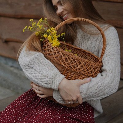 Свитер косами