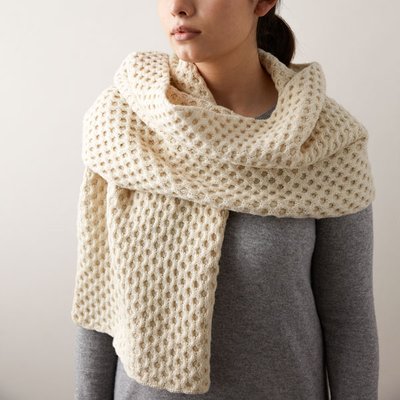 Honeycomb Wrap: Free Scarf Knitting Pattern