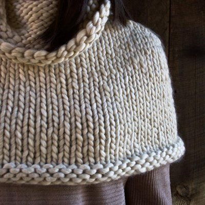 Mountain Capelet: Free Knitting Pattern