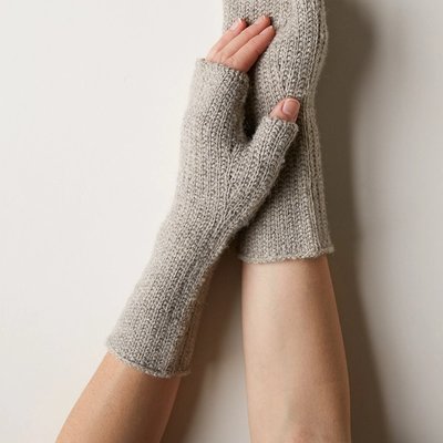 Slip Stitch Hand Warmers: Free Knitting Pattern
