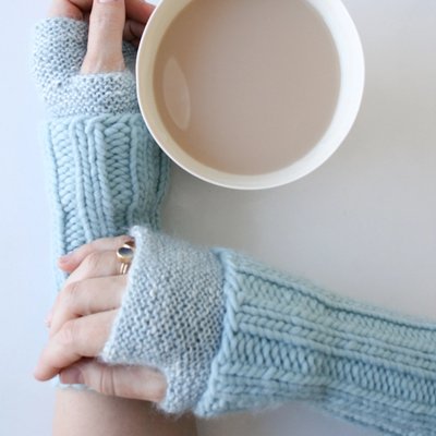 Cuffed Hand Warmers: Free Knitting Pattern